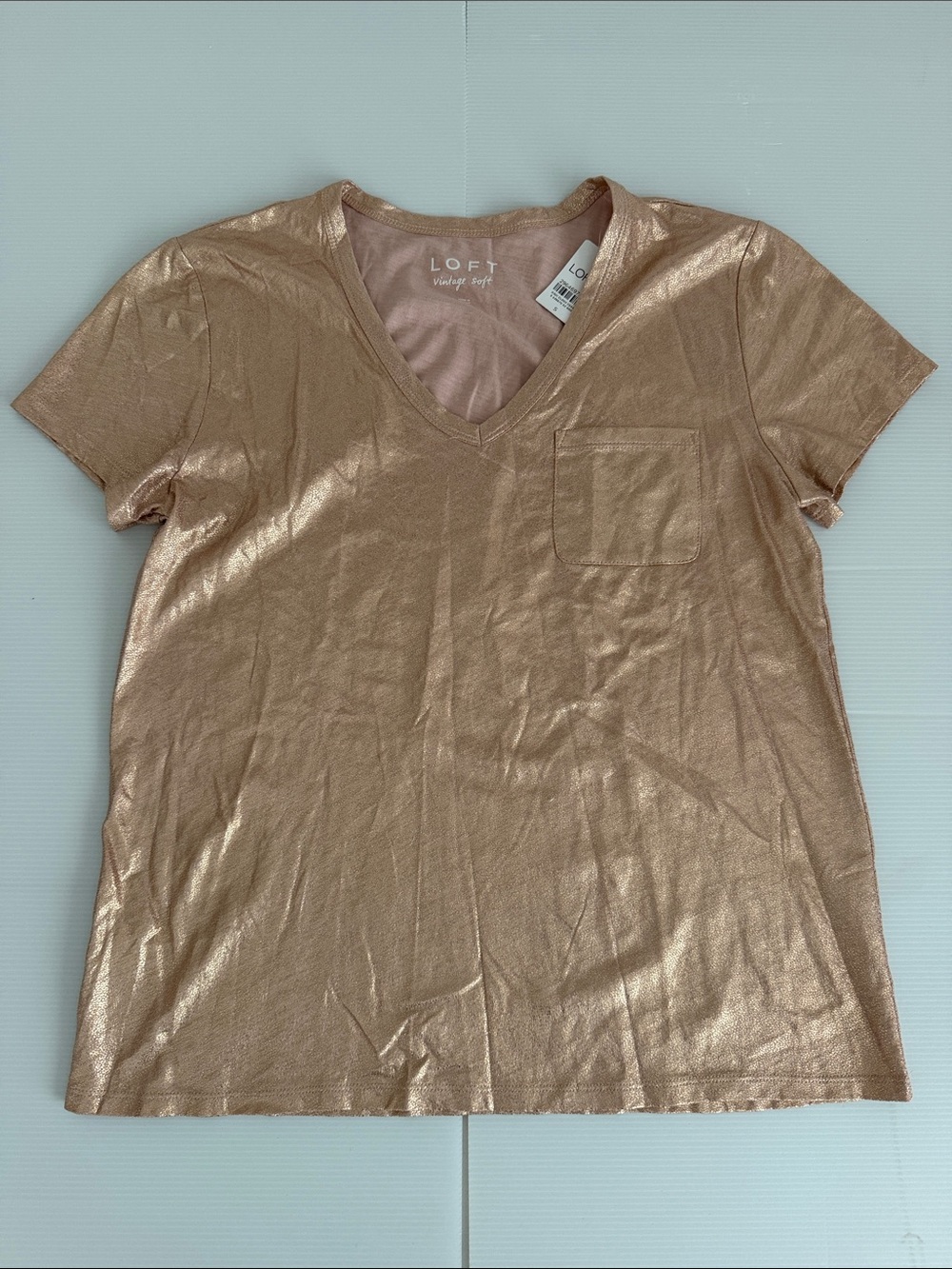 LOFT 10”% CottonVintage Soft Metallic Rose Gold V Neck Tee NWT Size Small